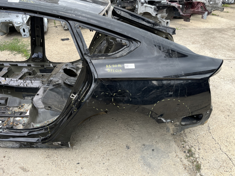 Aripă spate stânga Audi A5 F5 18-25 5D pe caroserie, neagră, lovită