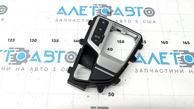 Capac schimbător Audi A5 F5 17-25, negru, zgârieturi, crestături pe crom