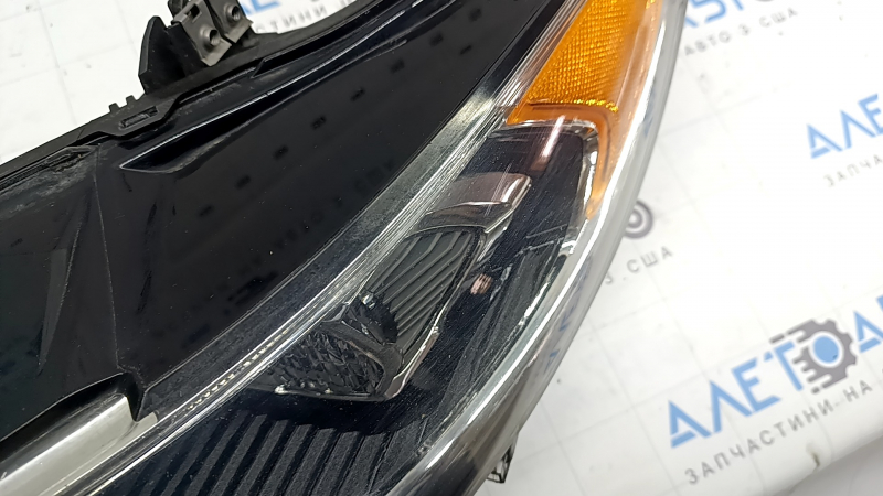 Ansamblu far față stânga pentru Ford Fusion mk5 17-20 LED, cu DRL, polișabil