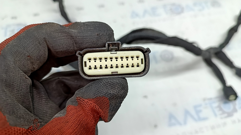 Cablaj bara față Ford Fusion mk5 17-20 cu proiectoare de ceață, senzori de parcare și jaluzele