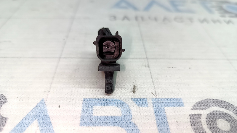 Suport senzor de temperatură ambientală defect la Ford Fusion mk5 13-20