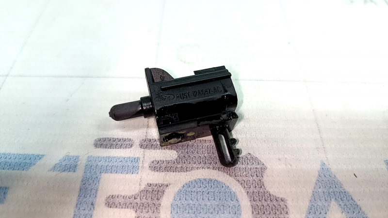 Suport senzor de temperatură ambientală defect la Ford Fusion mk5 13-20