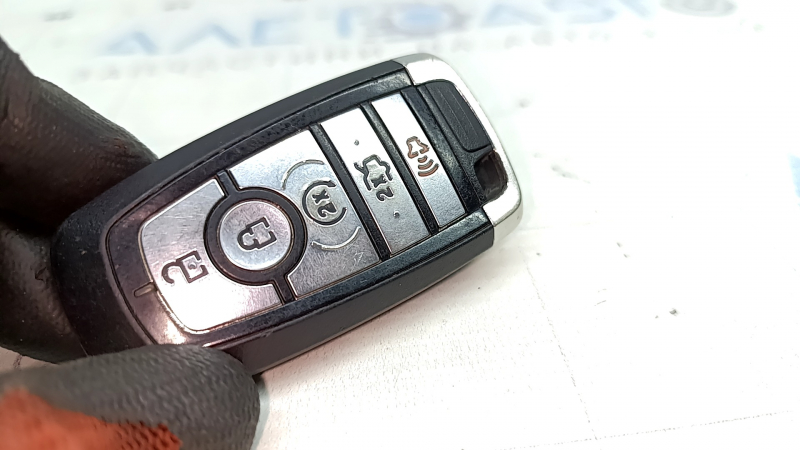 Cheie Smart Ford Fusion mk5 17-20, 5 butoane, pornire de la distanță, lovituri, zgârieturi