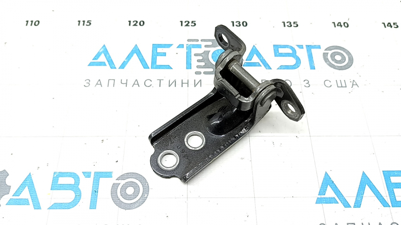 Петля двери нижняя задняя левая Subaru Forester 25-26