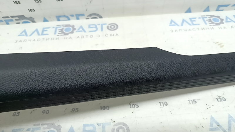 Ornamente prag interior față stânga pentru Mercedes W213 E 17-23, negru, zgârieturi