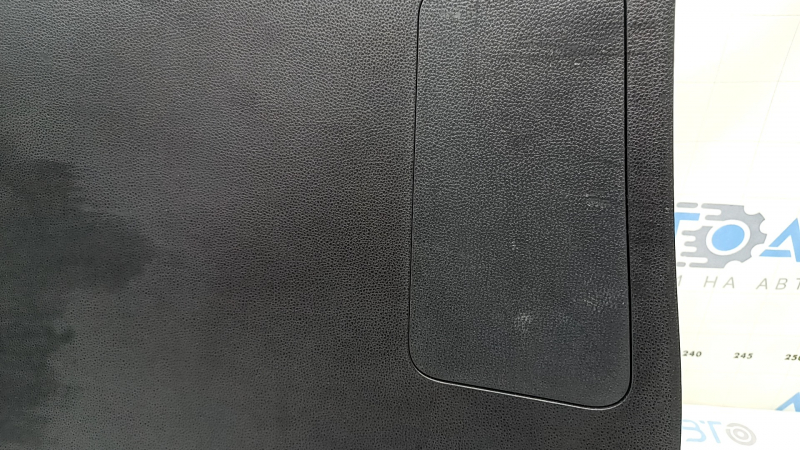 Ornamente inferioare hayon pentru Toyota Highlander 20-26, negre, fără difuzoare, cu ornamente, zgârieturi