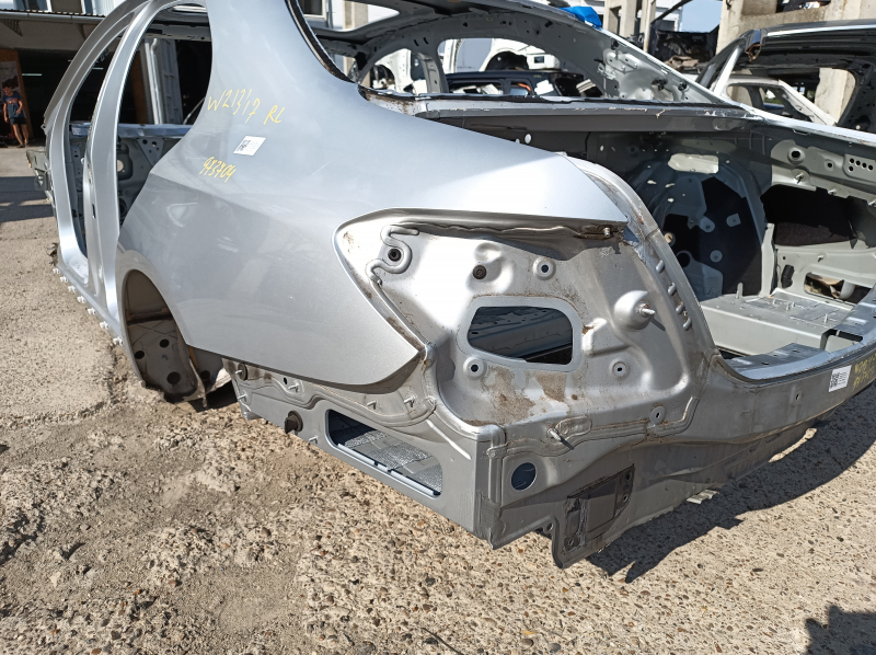 Aripă spate stângă Mercedes W213 E 300/350 17-20, argintie
