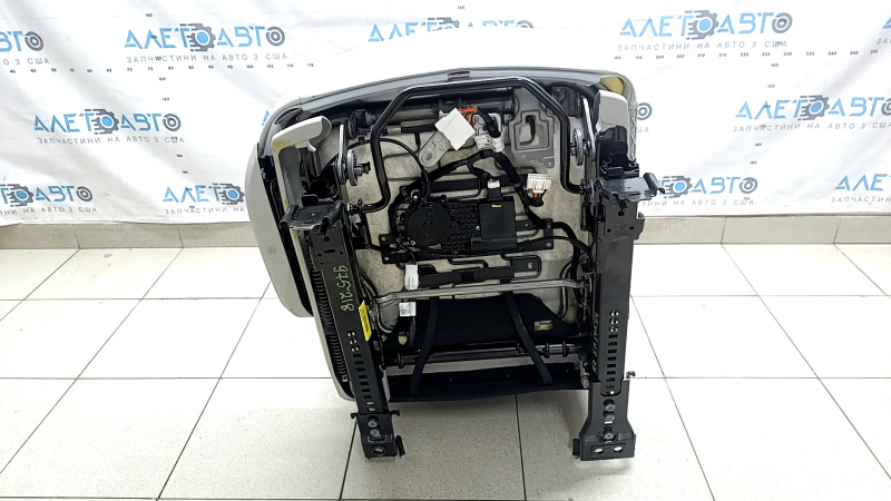 Loc dreapta, rândul 2, Kia Sorento 21-24 HEV, PHEV perforat, piele gri, încălzit, curățabil chimic, cutat