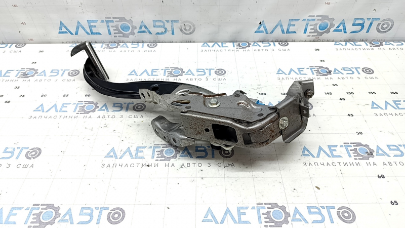 Педаль тормоза Lexus UX200 UX250h 19-26 с датчиками, хром накладка
