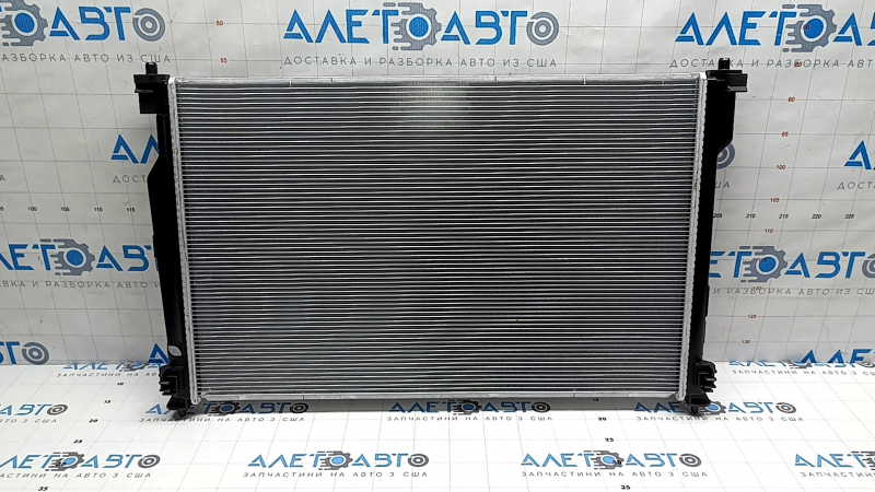 Radiatorul de răcire a apei pentru Toyota Camry v70 18- nou, neoriginal, NISSENS