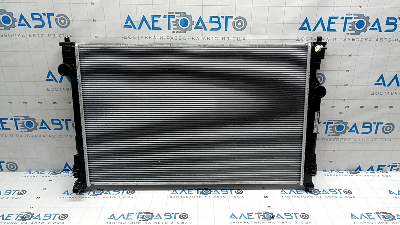 Radiatorul de răcire a apei pentru Toyota Camry v70 18- nou, neoriginal, NISSENS