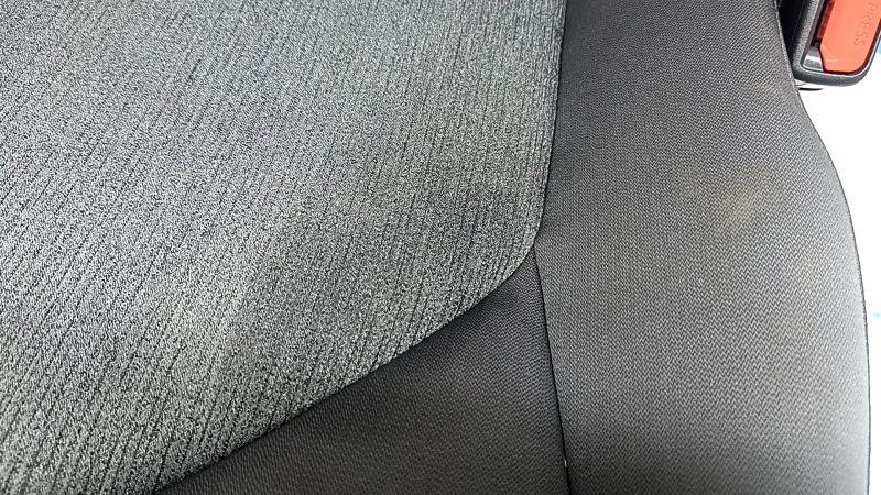 Scaun pasager pentru Toyota Camry v70 18-19 cu airbag, mecanic, încălzit, material textil gri, cusături maro, curățabil chimic