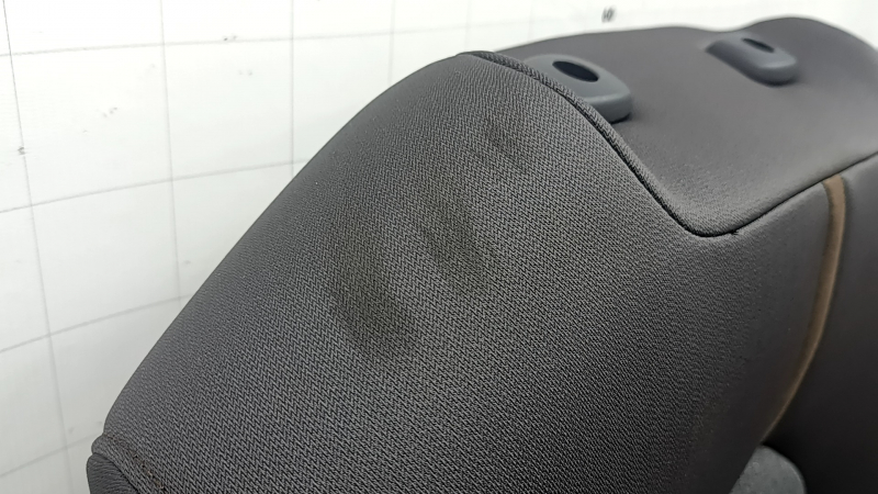 Scaun pasager pentru Toyota Camry v70 18-19 cu airbag, mecanic, încălzit, material textil gri, cusături maro, curățabil chimic