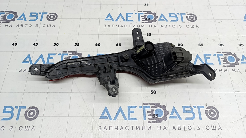 Lampă bară spate stânga Kia Sorento 2021-2024 sticlă spartă