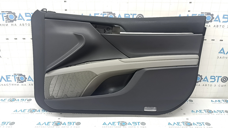 Обшивка двери передней правой для Toyota Camry 2018-2024, вид изнутри