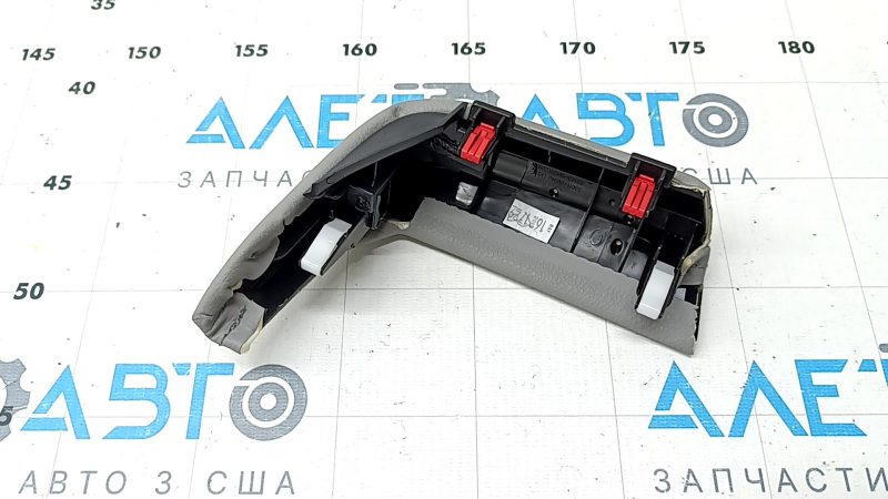 Накладка передней панели левая Toyota Camry v70 18-24 кожа серая, вмятина