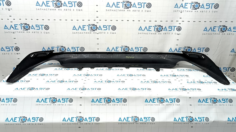 Губа заднего бампера Toyota Camry v70 18-24 LE\XLE, структура, царапины