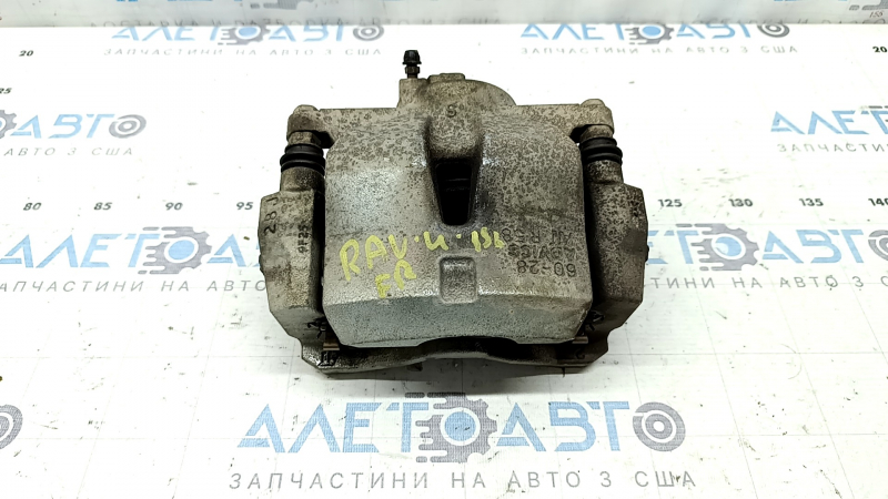 Суппорт в сборе передний правый Toyota Rav4 19-25 Japan built