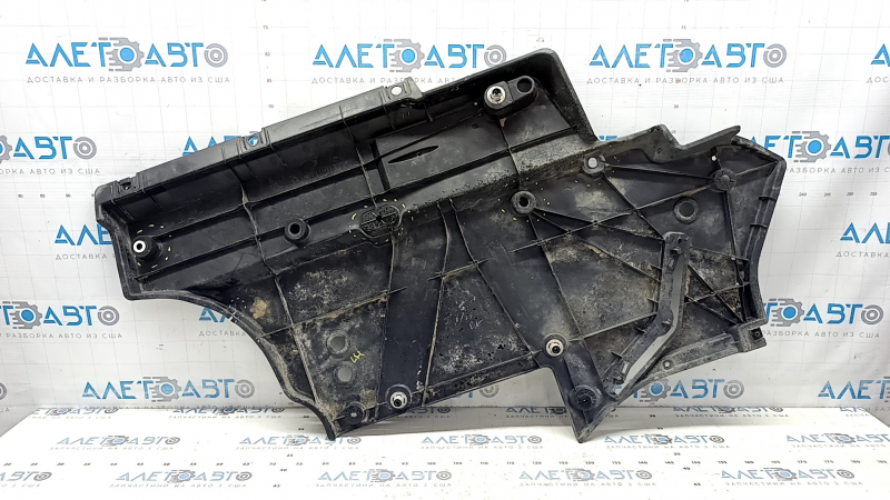 Protecție față stânga sub caroserie pentru Toyota Rav4 19-25 hibrid, fabricată în Japonia, rupte, elemente de fixare îndoite