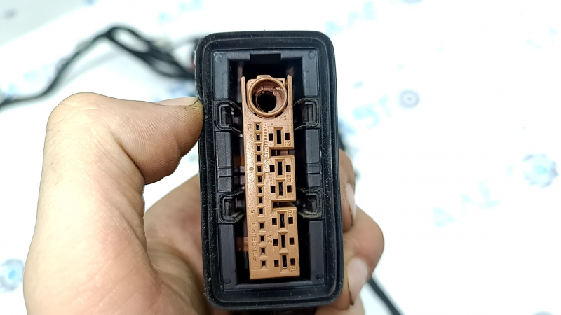 Проводка двери передней правой Audi Q5 8R 09-17 keyless