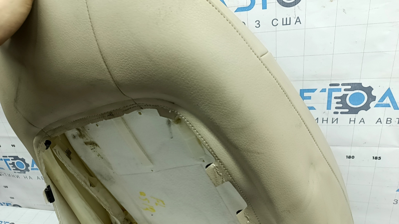 Обшивка спинки водительского сиденья Audi Q5 8R 13-17 кожа бежевая, с подогревом, под химчистку