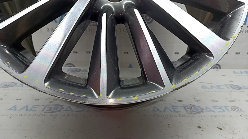 Jantă R18x8J Lincoln MKZ 17-20, corodată și pătată la bordură