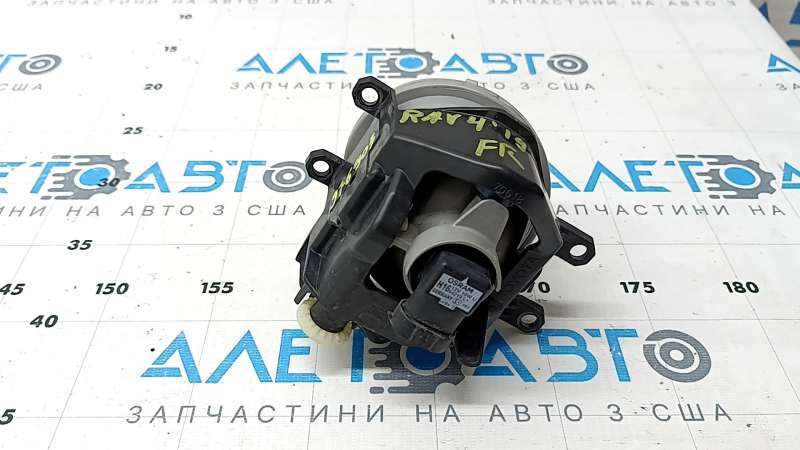 Противотуманная фара птф правая Toyota Rav4 19-21 галоген