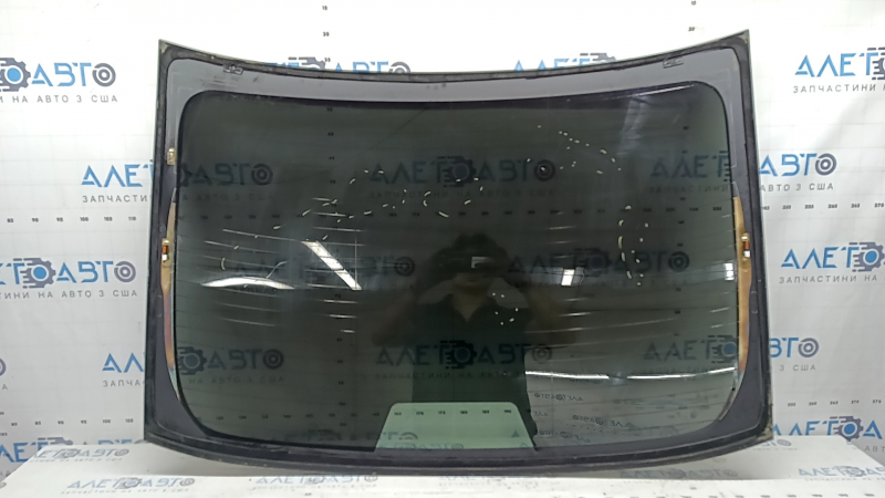 Стекло заднее Honda Accord 23-26 AGC тонировка, царапины на тонировке