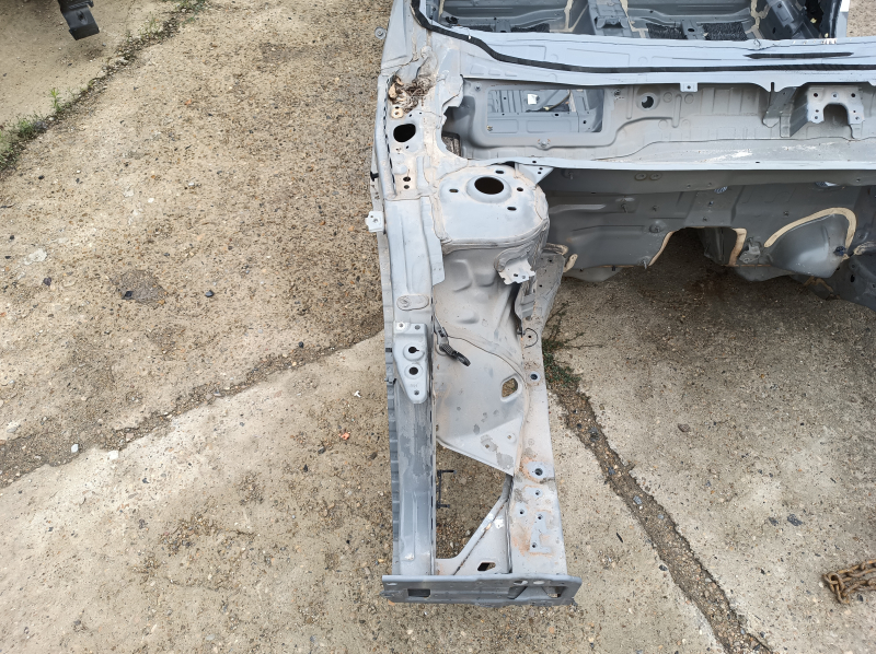 Четверть передняя правая Honda Accord 23-26 серая, на кузове, тычка
