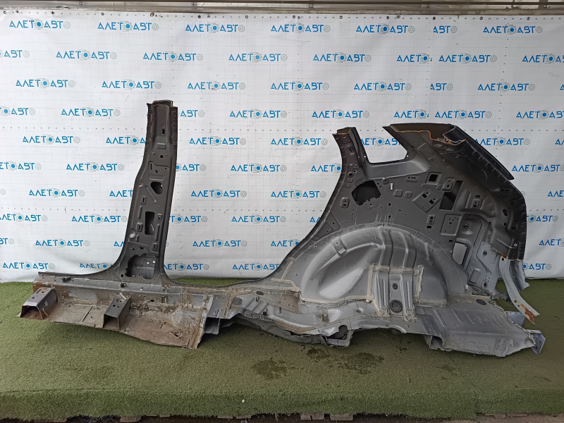 Aripă spate dreapta Ford Edge 15-24 tăiată, cu stâlp central, grafit, funduri