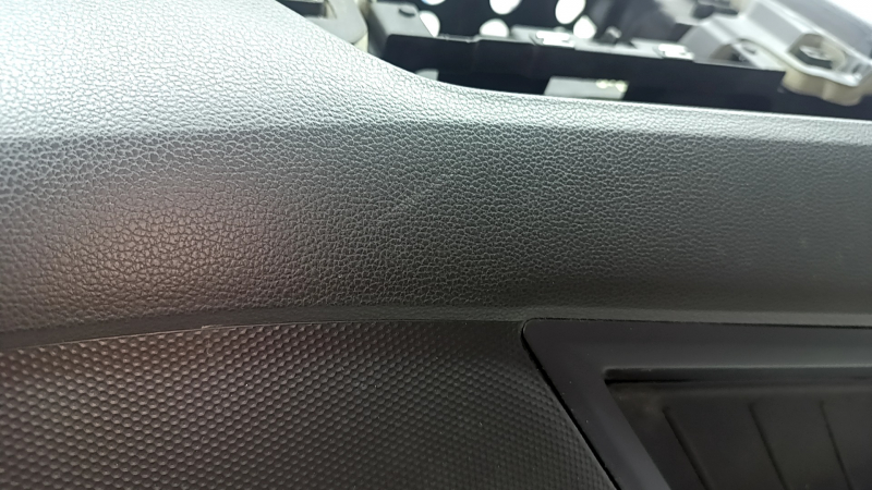 Торпедо передняя панель с AIRBAG VW Tiguan 18-24 черная, царапины, под чистку