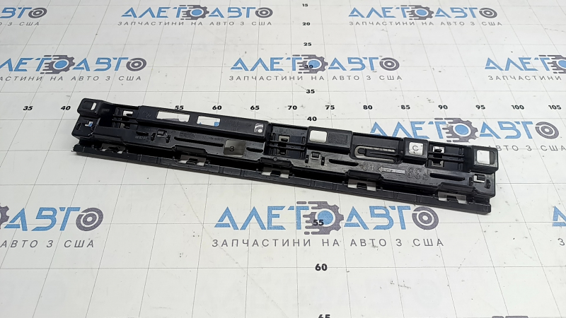 Кронштейн порога передний правый BMW X2 F39 18-23