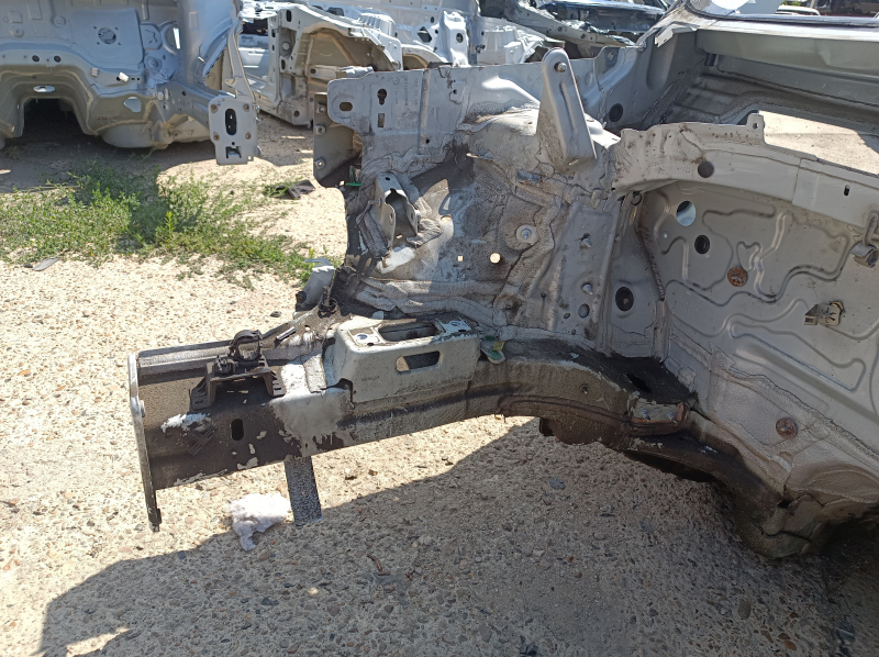 Panou lateral dreapta față pentru VW Tiguan 18-24 pe caroserie, alb
