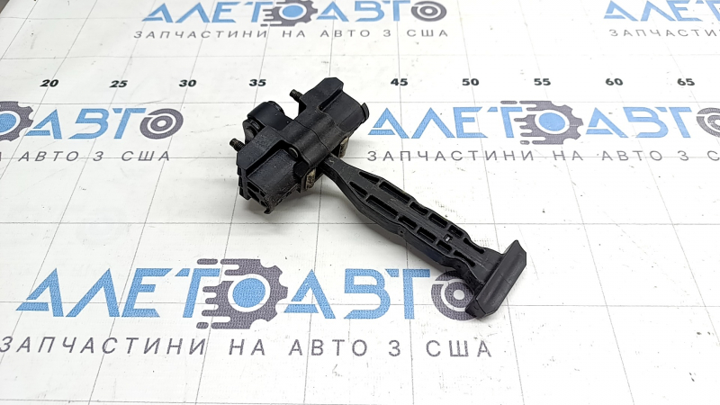 Ограничитель двери задней правой BMW X2 F39 18-23