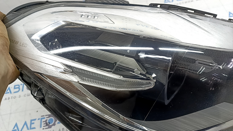 Фара передняя правая в сборе BMW X2 F39 18-23 LED адаптив с креплением, потерта, под полировку, сколы