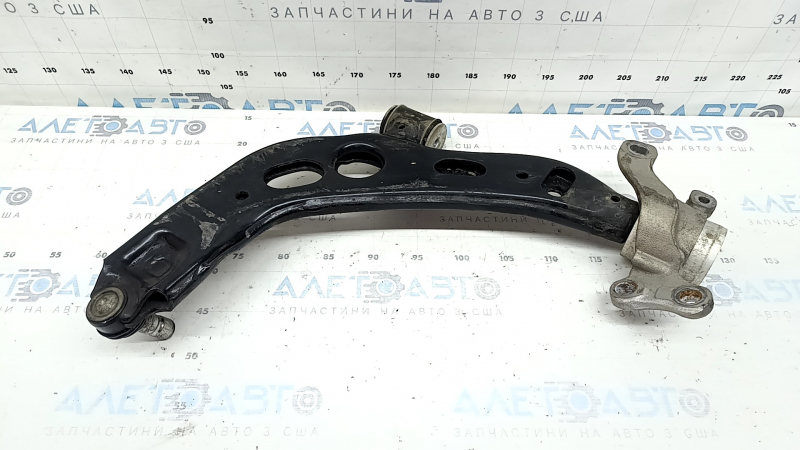 Рычаг нижний передний правый BMW X2 F39 18-24 с сайлентблоком, микротрещины С/Б
