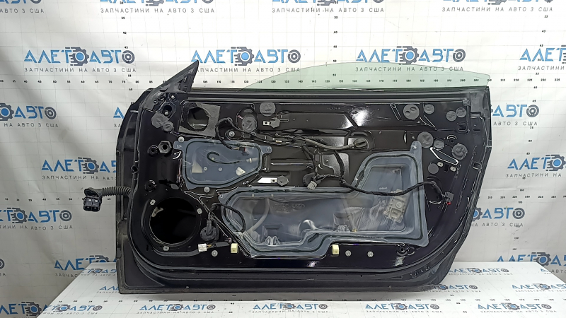 Дверь в сборе передняя правая Ford Mustang mk6 15-23 keyless, черный G1, вмятина