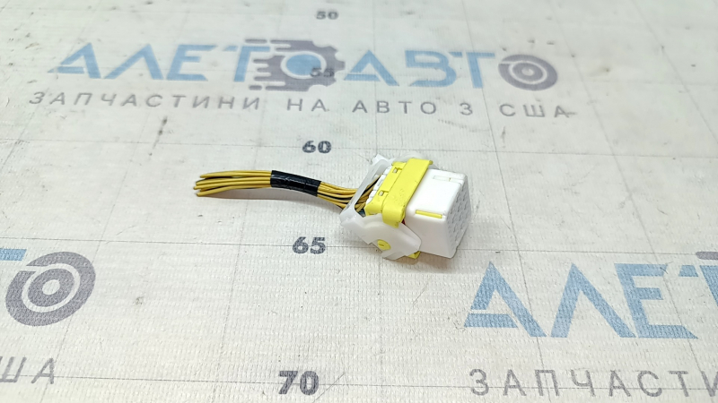 Фишка на модуль srs airbag компьютер подушек безопасности Lexus ES 19-26 белая