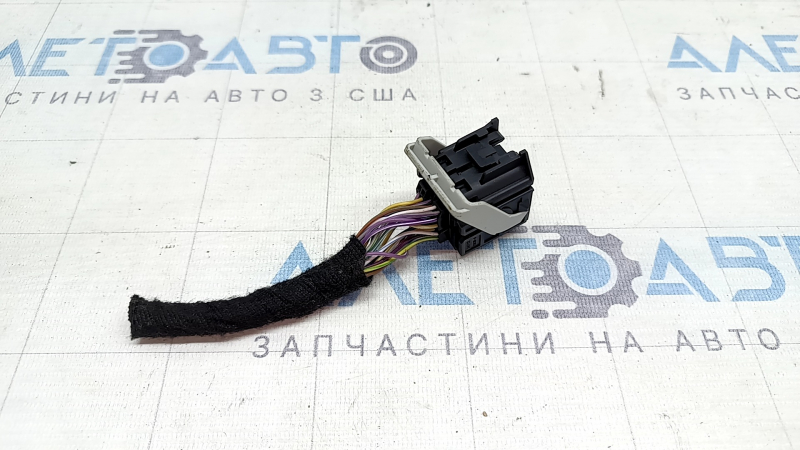 Фишка на модуль srs airbag компьютер подушек безопасности Ford Mustang mk6 15-23 малая