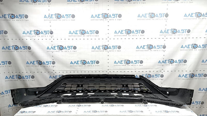 Губа переднего бампера VW Atlas 21-23 структура под парктроники, потерта, в краске
