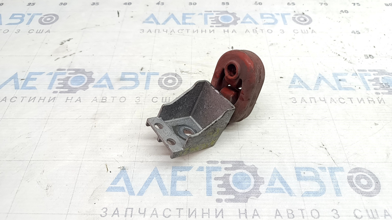 Кронштейн выпускной трассы средней части правый VW Atlas 18-26 2.0T, 3.6 с резинкой