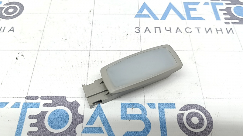 Плафон освещения передний правый VW Atlas 21-23 серый, LED, тип 2