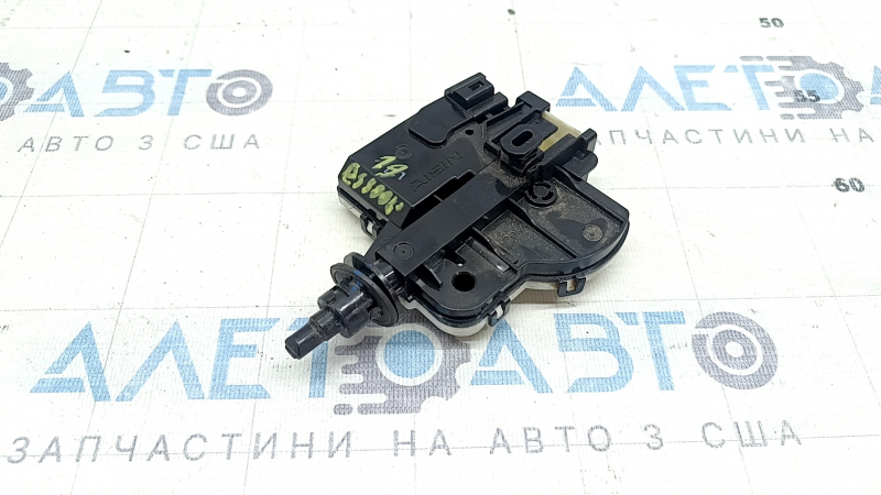 Замок лючка бензобака Lexus ES 19-26