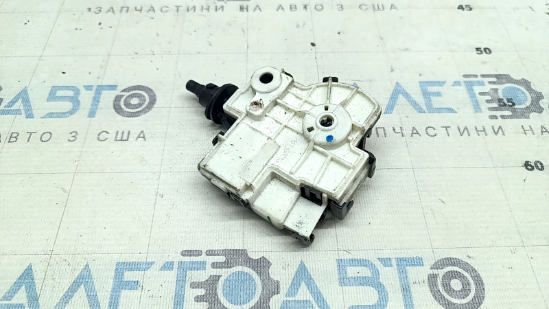 Замок лючка бензобака Lexus ES 19-26