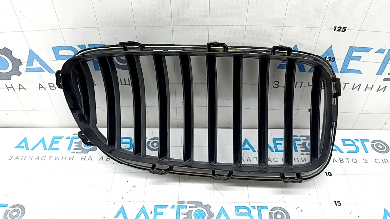 Решетка радиатора grill левая BMW 5 F10 14-16 хром без ночного видения, Base