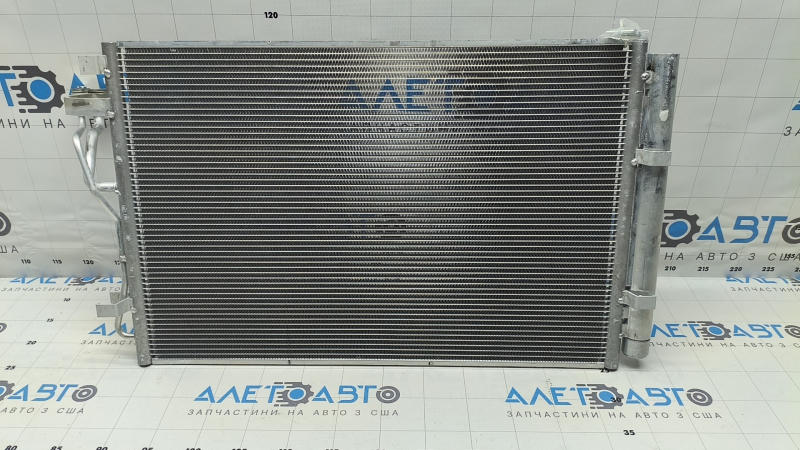 Radiatorul condensatorului de aer condiționat Kia Soul 14-16, nou TYC Taiwan