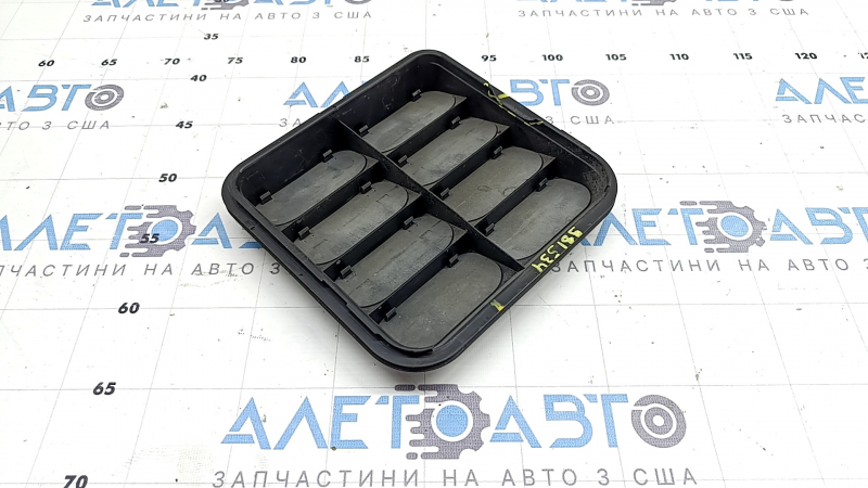Scut ventilație dreapta Audi Q7 16-26 defect