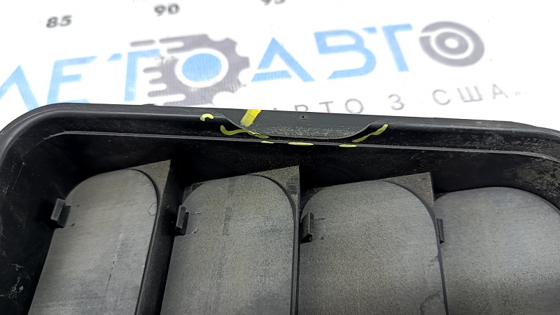 Scut ventilație dreapta Audi Q7 16-26 defect