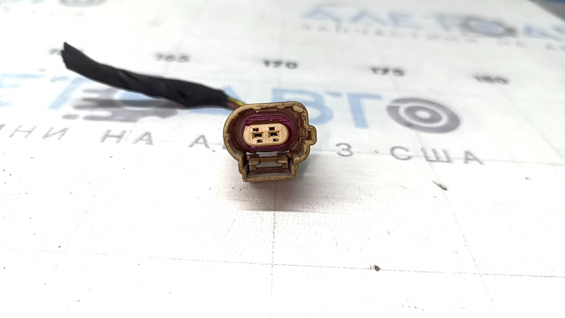 Conector suport motor dreapta pentru Audi Q7 16-26