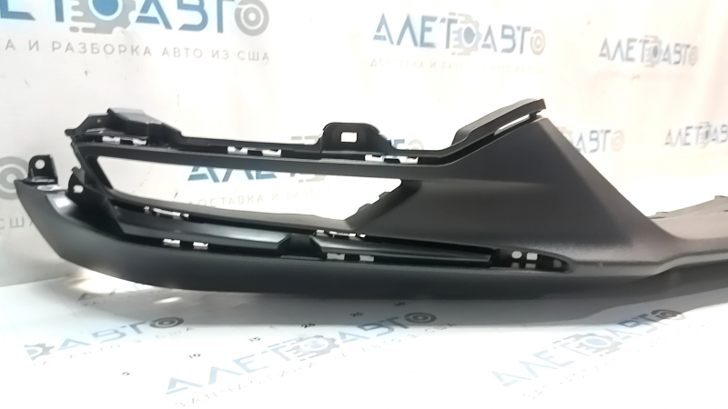 Zgârietură pe marginea barei față Acura RDX 22-25
